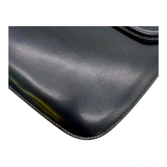 Gucci Interlo GD Leather Shoulder Bag in mint mint condition - Picture 8 of 16